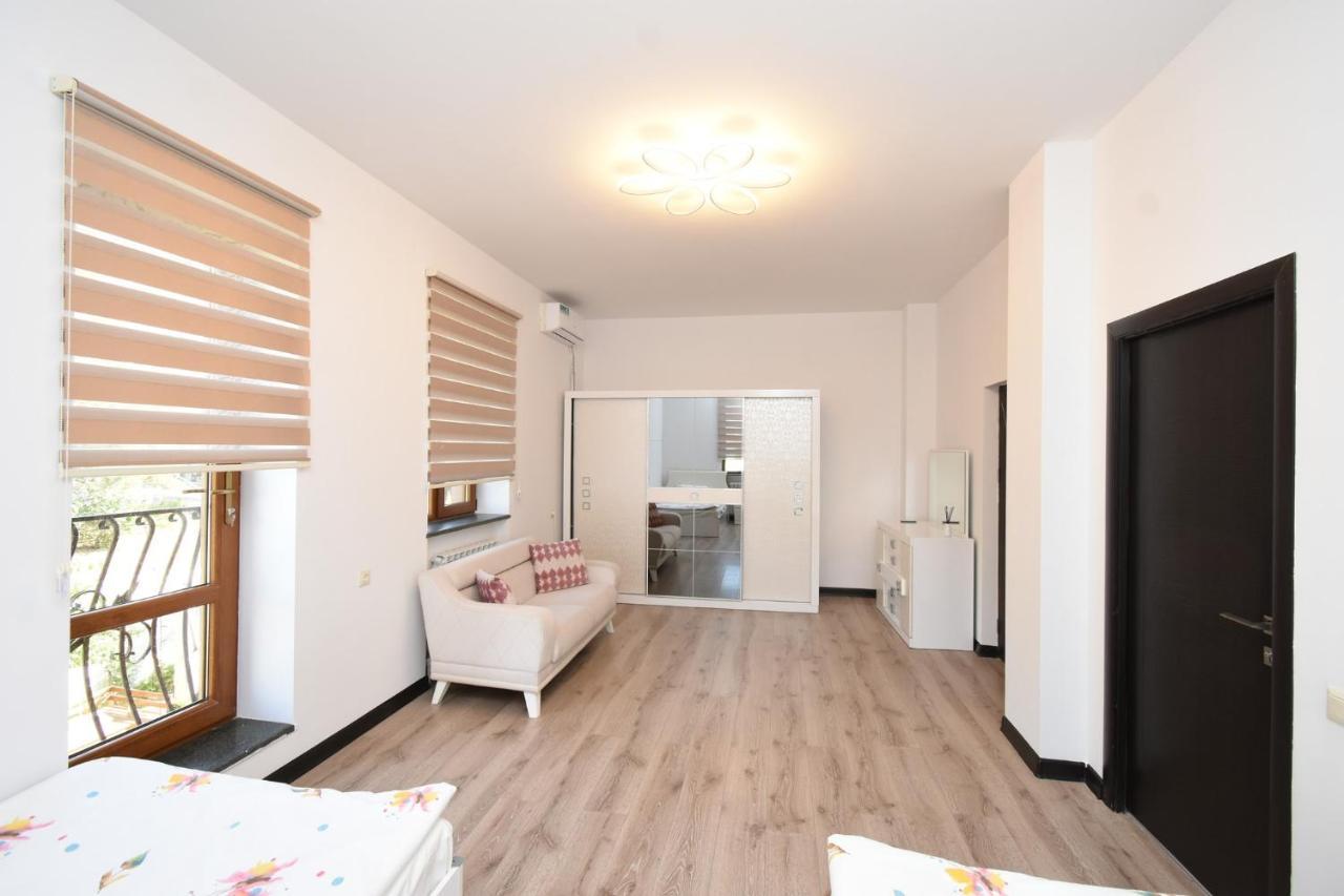 יירבאן Villa In Nork מראה חיצוני תמונה